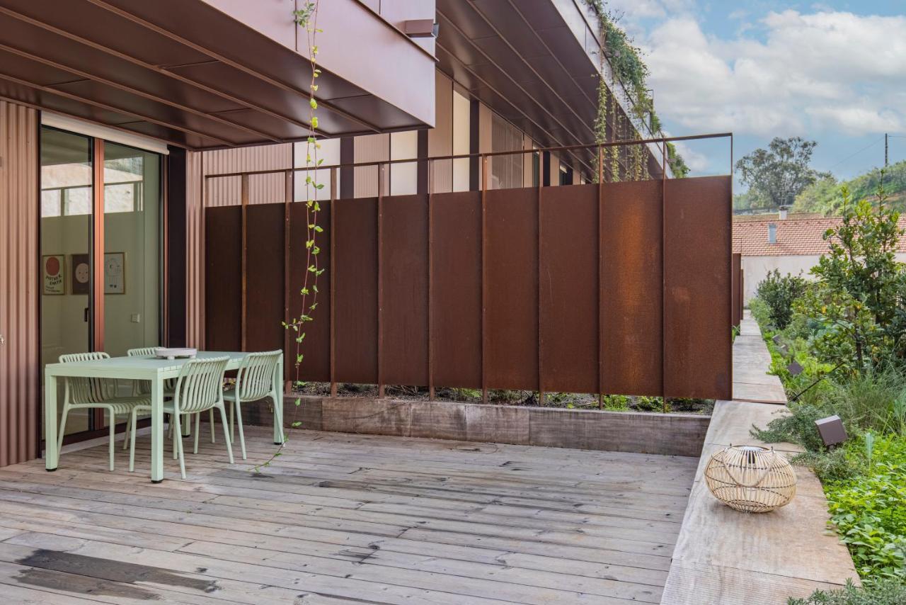 Deluxe 2Bdr Apartment W/ Patio By Lovelystay Lisboa Εξωτερικό φωτογραφία